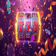 Pemain bersemangat merayakan kemenangan di wisnu777 sportsbook dan slot